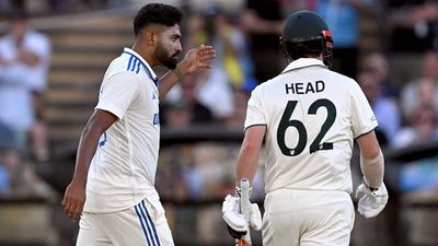 Mohammed Siraj finally breaks silence after ICC punished him with hefty fine following verbal altercation with Travis Head in Adelaide Test India's star pacer Mohammed Siraj (L) gestures to Australian batsman Travis Head (R) on Day 2 of the second Test
