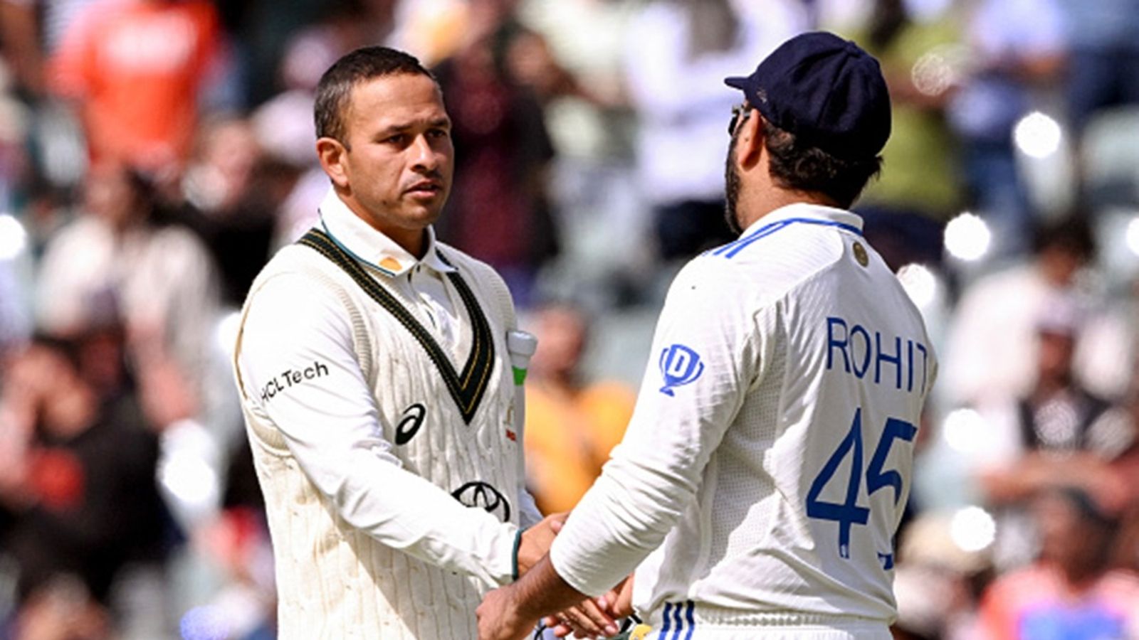 Former Australian cricketer wants this 37-year-old batter to retire, says 'I just don't like it when players try and hang on that little bit longer' India's captain Rohit Sharma (R) shakes hands with Australia's Usman Khawaja (C) on the third day of the second cricket Test match between Australia and India at the Adelaide Oval on December 8, 2024.