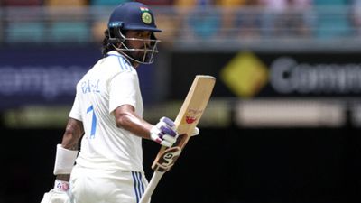 How is KL Rahul more successful in Border-Gavaskar Trophy than Virat Kohli and other teammates? Sunil Gavaskar explains KL Rahul in frame