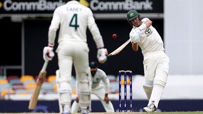 Pat Cummins declares after 10-ball 22 cameo as Australia lose 7 for 89; hosts set India 275-run target with few hour to go Pat Cummins