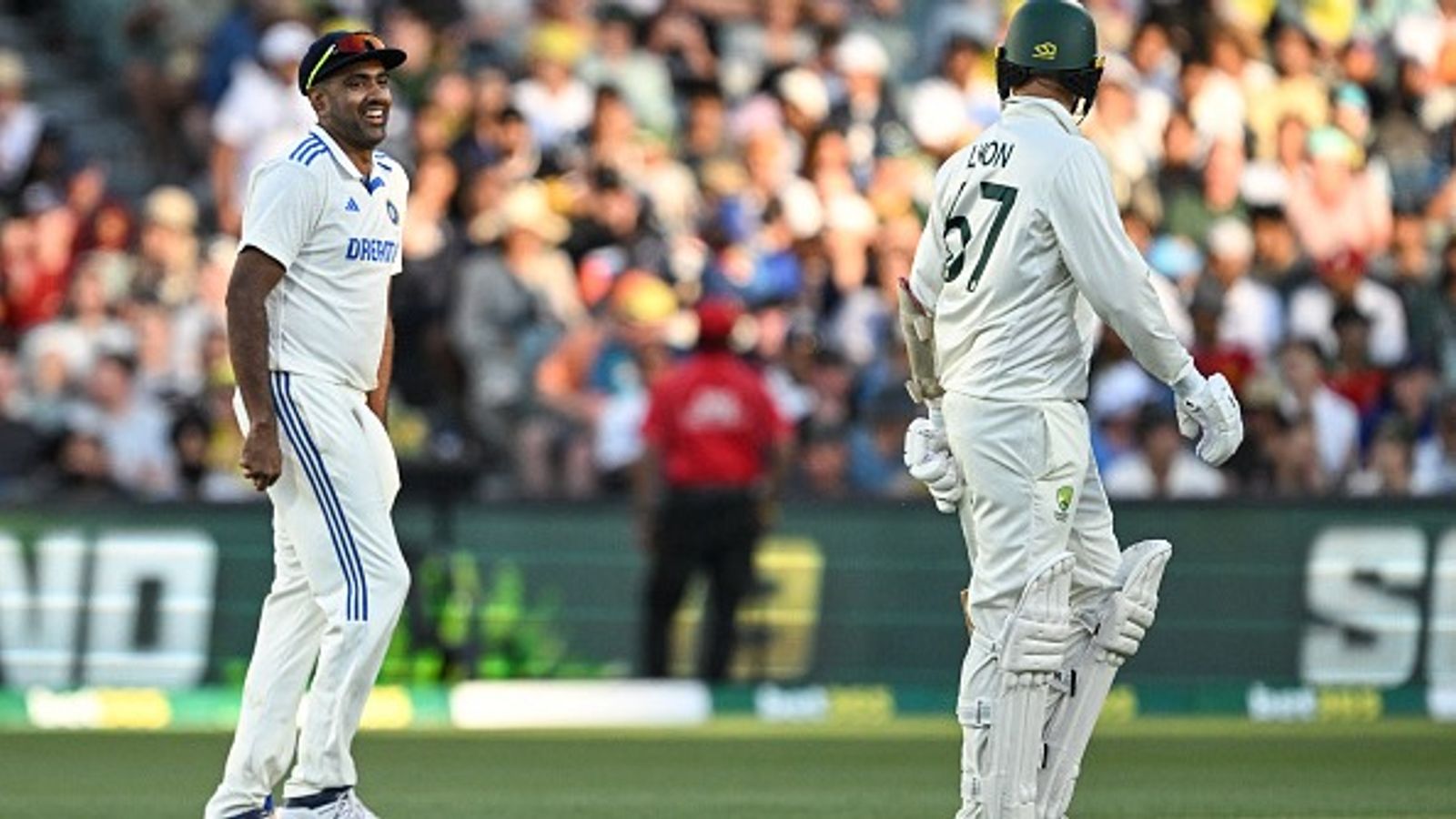 Ravichandran Ashwin's Australian counterpart reacts to Indian legend ending his career after Gabba draw, says 'got someone sitting on the bench with 530-odd Test wickets..' Ravichandran Ashwin and Nathan Lyon in frame