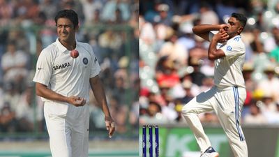 Anil Kumble expresses disappointment with Ravichandran Ashwin retiring before breaking his record, says 'wanted to see you go beyond 619 but you have your reasons...' Anil Kumble and Ravichandran Ashwin in frame