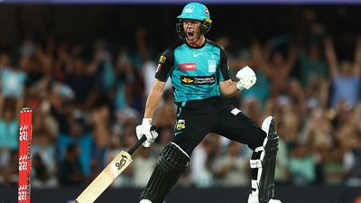 Devastated after getting dropped from Australia's Border-Gavaskar Trophy squad, star batter cracks match-winning 78 in BBL clash in strong retort to selectors Brisbane Heat's Nathan McSweeney celebrates after winning BBL 2024-25 match against Adelaide Strikers
