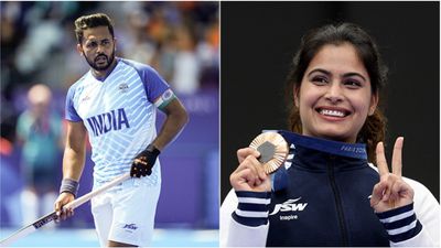 Harmanpreet Singh, Paralympics gold medallist Praveen Kumar recommended for Khel Ratna; Paris Olympics bronze medallist Manu Bhaker notable absentee Hockey men's hockey team captain Harmanpreet Singh; Shooter Manu Bhaker poses with the bronze medal at the Paris Olympics 2024.