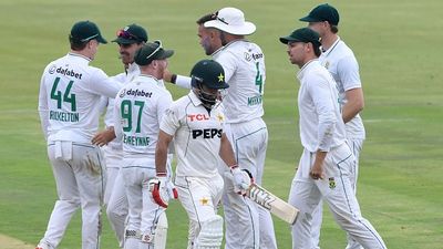 SA vs PAK: Dane Paterson-Corbin Bosch's combined 9-fer breaks Pakistan's back on Day 1 as South Africa take charge of 1st Test South Africa's Dane Paterson celebrates the wicket of Pakistan's Kamran Ghulam with his teammates on Day 1 of the first Test on December 26