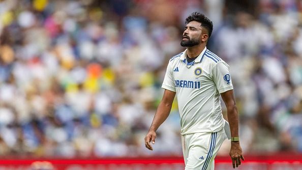 'Needs to be told that he is left out..': Sunil Gavaskar advices to drop Mohammed Siraj from playing XI following underwhelming performances Mohammed Siraj in frame