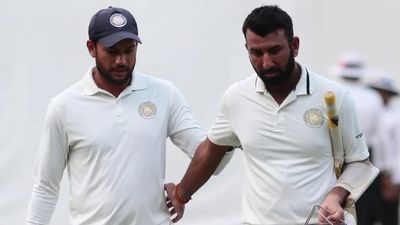 India's explosive batter with 11,791 runs, 31 centuries announces retirement amidst Border-Gavaskar Trophy Saurashtra's star batter Sheldon Jackson (L) with Cheteshwar Pujara in frame