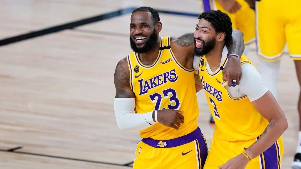 Anthony Davis Takes a Playful Jibe at LeBron James After Lakers Teammate Went Past Michael Jordan In Recording Most 30-Point Games, 'It bothers me' LeBron James and Anthony Davis in the frame