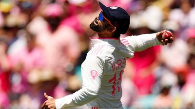 'That's one of his biggest strengths and it can also be a weakness': AB De Villiers' golden advice for Virat Kohli after horror show in BGT India's batting maestro Virat Kohli in this frame