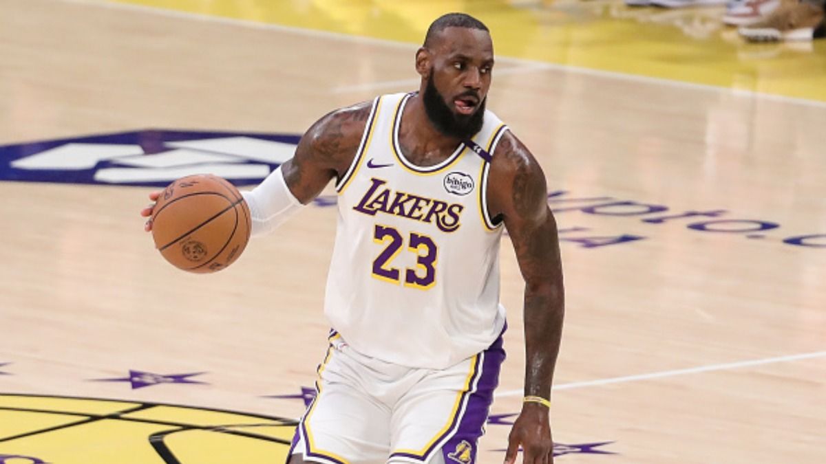 LeBron James Injury Report: Will King James Feature in Tonight's Lakers vs Rockets Encounter? LeBron James in the frame