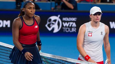 "Iga Swiatek is a sore loser," Fans express outrage at the five-time Grand Slam champion for her disrespect towards Coco Gauff SportsTak