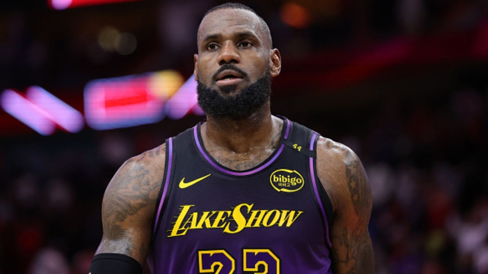 'Lakers get their a** kicked': Stephen A Smith Recognises LeBron James' Brilliance But Tears Into Lakers For Embarrassing Loss Against Mavericks Lebron James in the frame