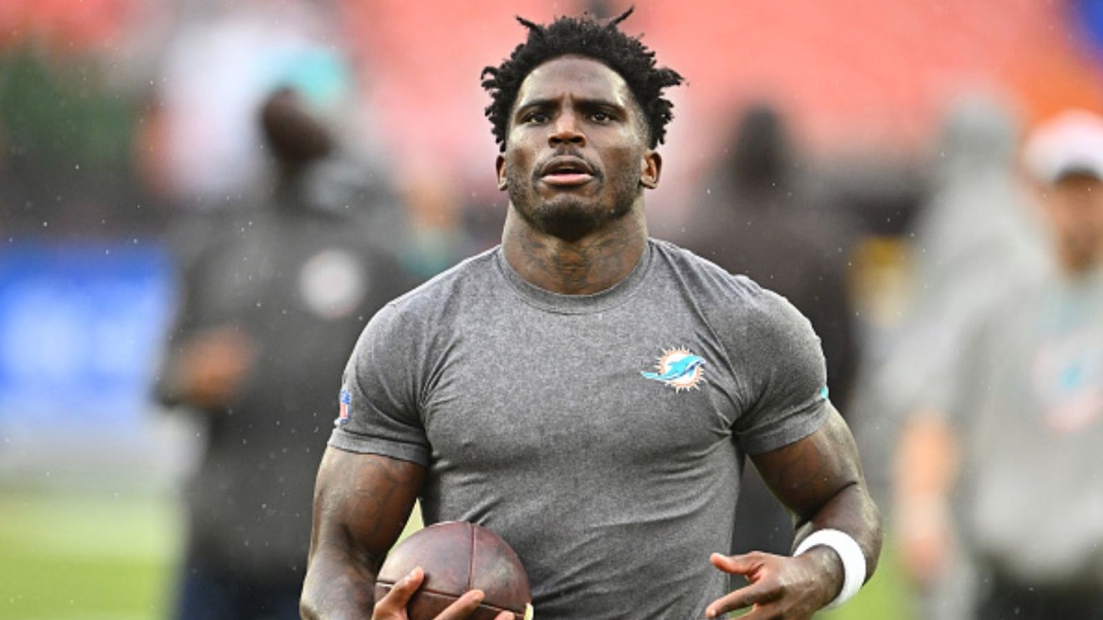 Tyreek Hill's agent drops a bold claim about his future with Miami Dolphins Tyreek Hill in the frame