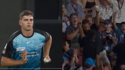 Watch: Unusual scenes in Big Bash League, son gets hit for a six, father catches the ball in the stands Liam Haskett gets hit for a six as father catches ball in the stands on son's debut in BBL