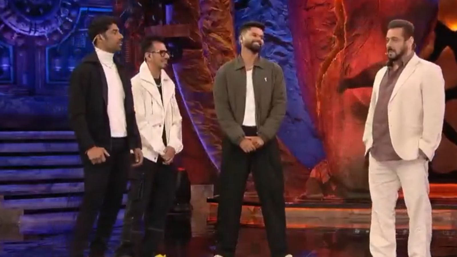 Punjab Kings captain for IPL 2025 to be announced on Bigg Boss 18, video featuring Shreyas Iyer, Yuzvendra Chahal and Shashank Singh goes viral Punjab Kings players Shashank Singh, Yuzvendra Chahal and Shreyas Iyer with Bollywood actor Salman Khan on Indian reality show Bigg Boss 18.