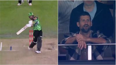 Melbourne Stars reduced to 75/7 in 11 overs, then Glenn Maxwell tonks 10 sixes in 52-ball 90 in Novak Djokovic's presence; watch video Glenn Maxwell, Novak Djokovic