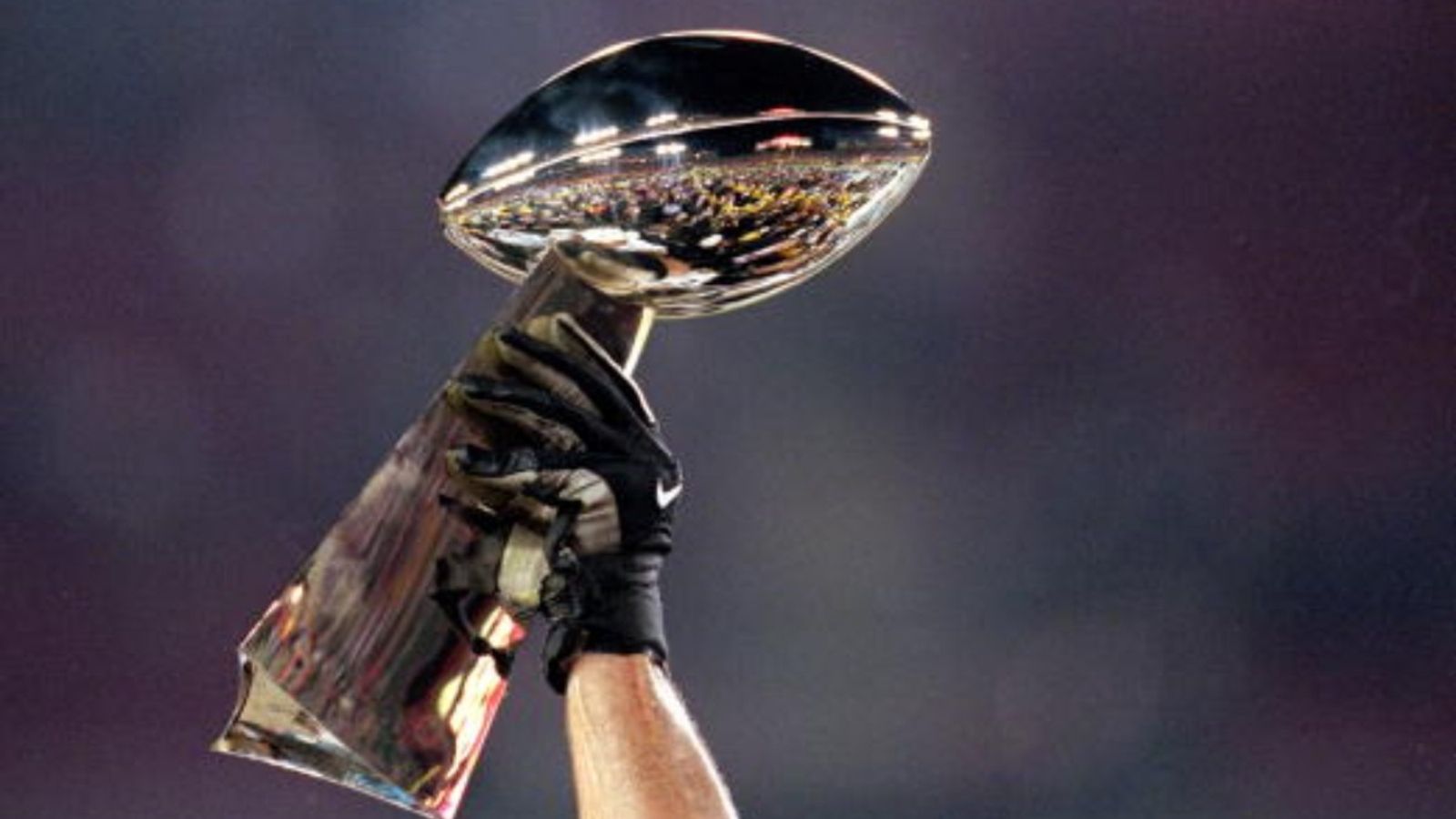 Which NFL Teams have never won a Super Bowl as of 2025 ? know here Super Bowl Trophy in the frame