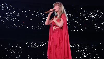 Taylor Swift's Generous Gesture of $100,000 Leaves Fans Raving About Travis Kelce's Billionaire Girlfriend, 'That's a life-changing' Taylor Swift in the frame.