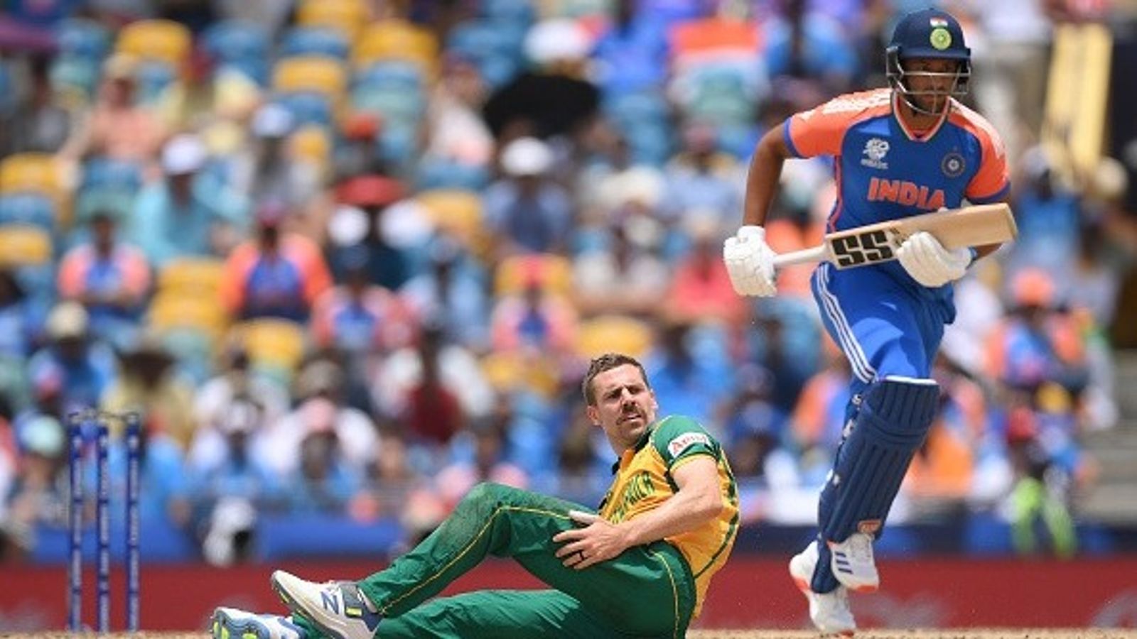 Big News: Star pacer of this team ruled out of Champions Trophy 2025 with back injury, doubtful for IPL 2025 too South Africa's Anrich Nortje (L) and India's Shivam Dube in frame