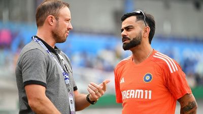 Legendary AB de Villiers talks about making much-awaited comeback to cricket, says 'doing it for my kids..' AB de Villiers and Virat Kohli in frame