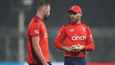 England announce team for 2nd T20I against India after Kolkata horror, star pacer included as Gus Atkinson dropped, Jamie Smith also added England's Jos Buttler (right) talks with teammate Gus Atkinson during 1st T20I against India