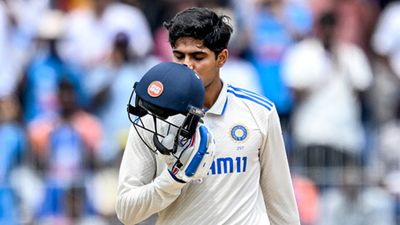 Shubman Gill hits 14th first-class century, stands tall amidst another Punjab collapse against Karnataka on Ranji return Shubman Gill