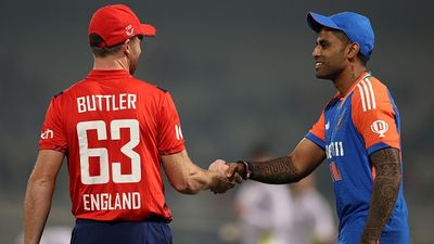 IND vs ENG: India opt to bowl first, make 2 big changes for 2nd T20I against England; know playing XIs of both sides India captain Suryakumar Yadav (R) and England skipper Jos Buttler in frame