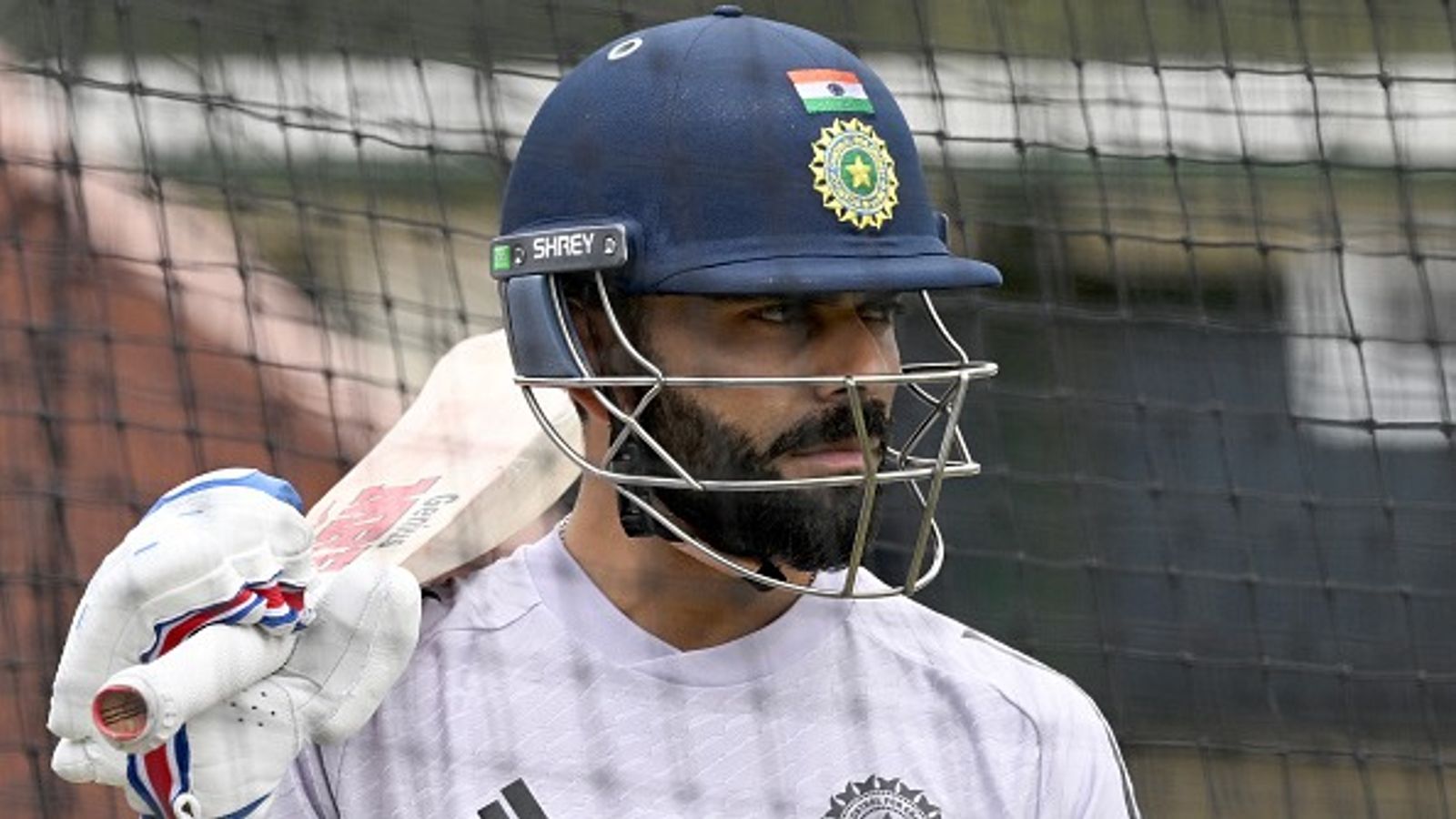 Virat Kohli spotted training with former India batting coach in Mumbai ahead of his much awaited Ranji Trophy return Virat Kohli spotted training with former India batting coach in Mumbai ahead of his much awaited Ranji Trophy return