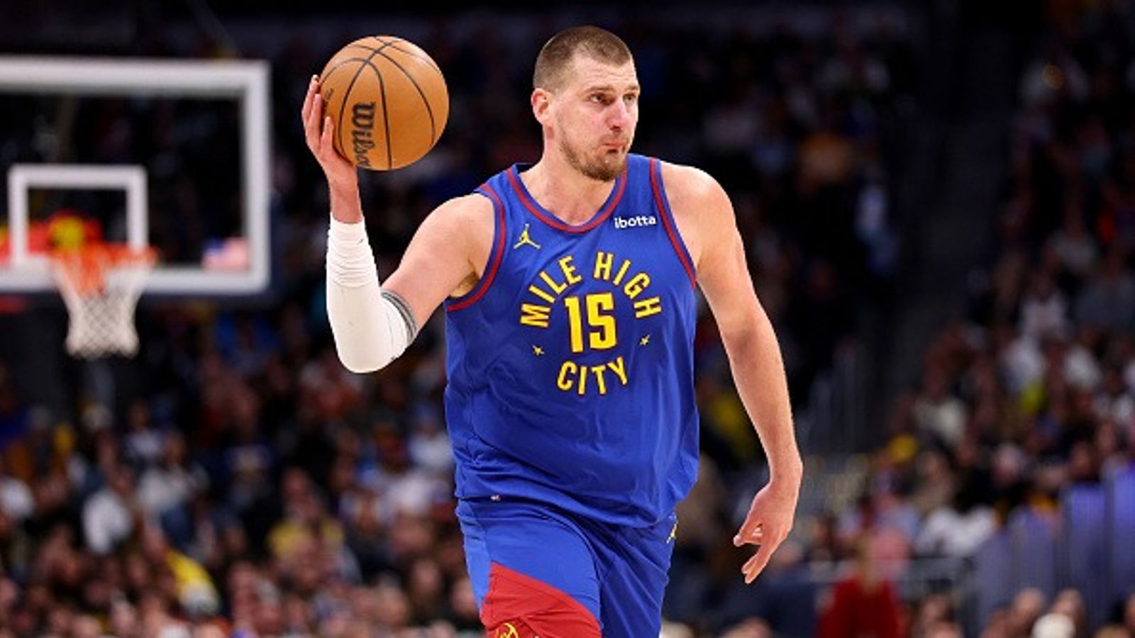Nikola Jokic Injury Report: Will the Nuggets' Star Center Play Tonight Against the Bulls? Nikola Jokic in the frame.