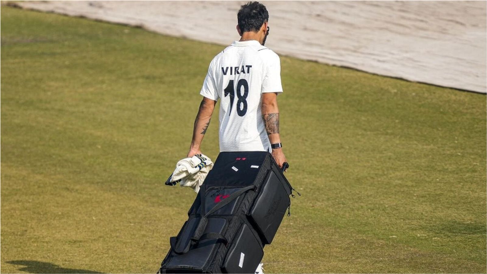 Not his favourite chhole-poori, here's what Virat Kohli had in lunch after his first Ranji Trophy practice with Delhi team in over 12 years Virat Kohli in frame