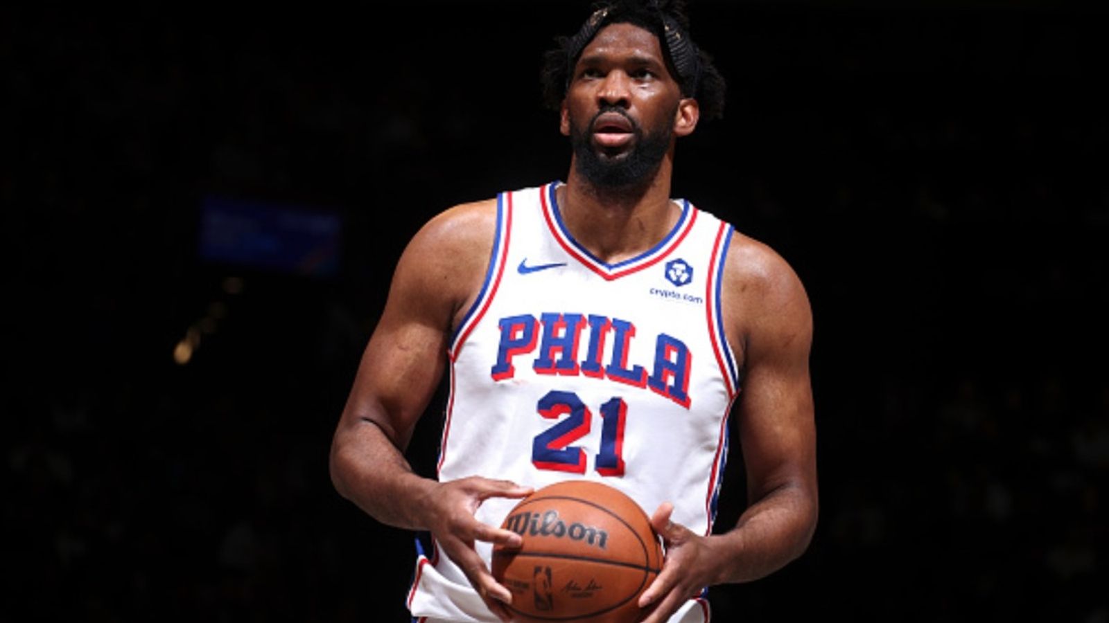 Joel Embiid injury update: NBA insiders reveal key details Joel Embiid in the frame (via Getty)
