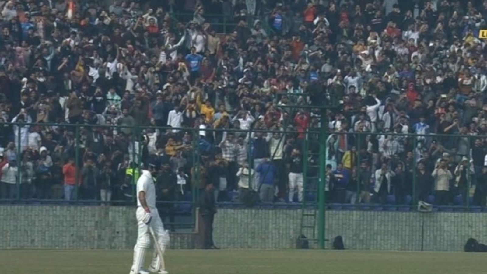 Arun Jaitley Stadium echoes with Delhi crowd's roar as Virat Kohli enters the ground to bat during his Ranji Trophy return Virat Kohli enters to bat during Ranji Trophy return