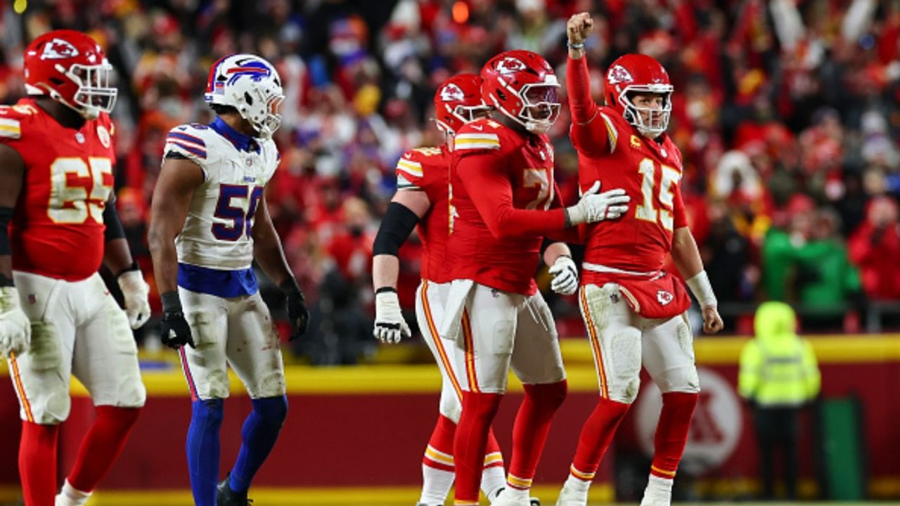 Kansas City Chiefs Kansas City Chiefs' 24yearold star resumes
