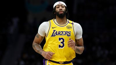 NBA insider reveals Anthony Davis' alleged rift with Lakers led to blockbuster trade SportsTak