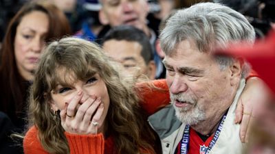 Travis Kelce's dad predicts a "very good" time for TE and Taylor Swift post-Super Bowl SportsTak