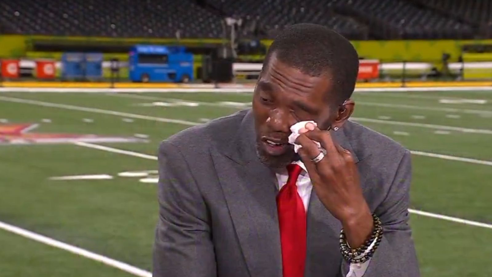Emotional Comeback : NFL Legend Randy Moss returns to NFL Countdown for Super Bowl 2025 following Cancer Fight Emotional Comeback : NFL Legend Randy Moss returns to NFL Countdown for Super Bowl 2025 following Cancer Fight