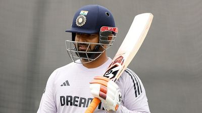 Rishabh Pant's life saviour takes extreme step to end his life, attempts suicide with girlfriend due to this big reason, one of them passes away India's star batter Rishabh Pant in frame