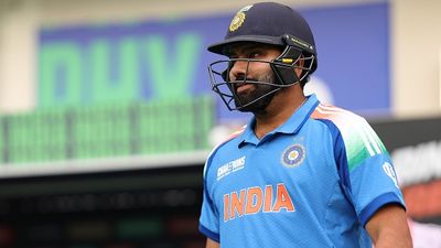 Shikhar Dhawan praises Rohit Sharma in special way after Indian captain smashes boundary against Bangladesh, says 'Mujhe heero se matlab kya mera to yaar hi hain heera' Indian captain Rohit Sharma in frame