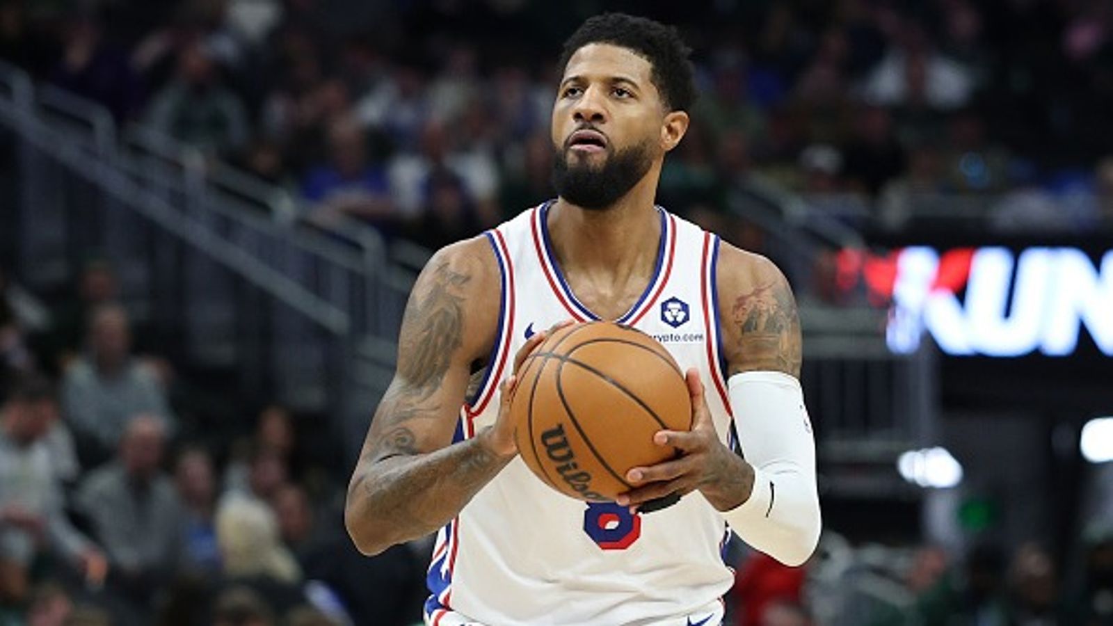 'It’s gonna be a nightmare': Sixers Star Forward Paul Geoge Reacts to Lakers' Failed Pursuit of Mark Williams Paul George in the frame.