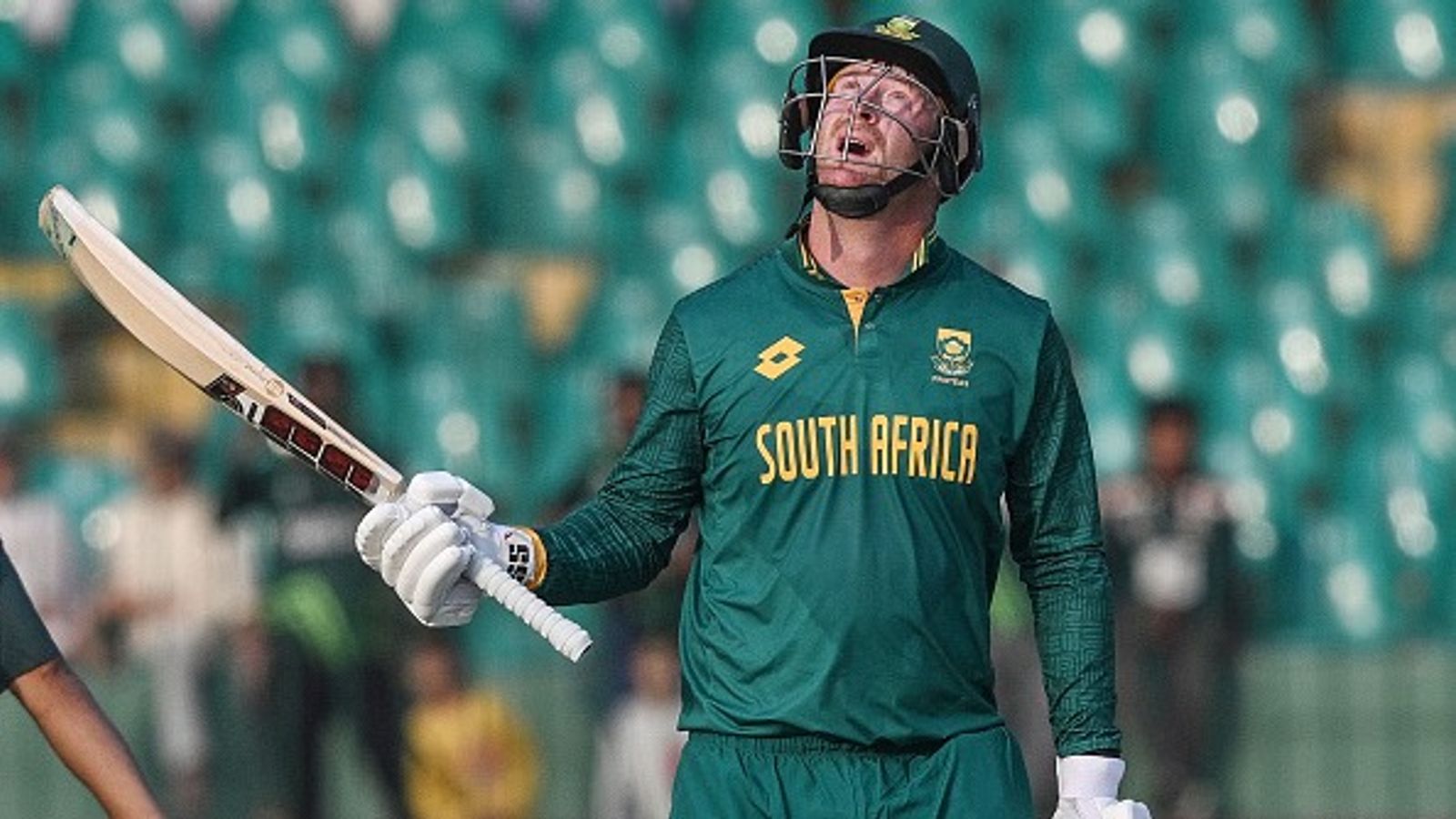 South Africa suffer injury scare, star batter ruled out of Champions Trophy clash against Afghanistan South Africa suffer injury scare, star batter ruled out of Champions Trophy clash against Afghanistan