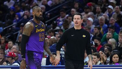 'He's a billionaire and he's playing on...': Lakers Coach JJ Reddick Left Baffled by LeBron James' Unparalleled Work Ethic LeBron James and JJ Reddick in the frame.