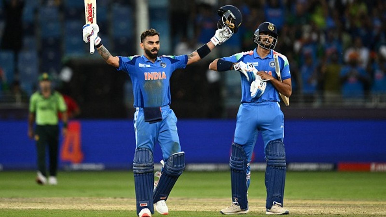 'Main bhi thoda maths kar raha tha...': Axar Patel reveals how his calculation helped Virat Kohli to smash century against Pakistan 'Main bhi thoda maths kar raha tha...': Axar Patel reveals how his calculation helped Virat Kohli to smash century against Pakistan