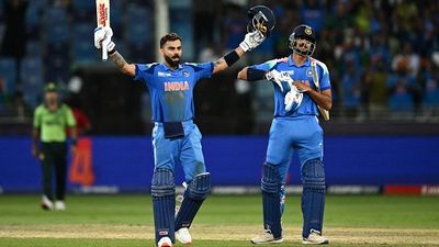 'Main bhi thoda maths kar raha tha...': Axar Patel reveals how his calculation helped Virat Kohli to smash century against Pakistan Virat Kohli standing with Axar Patel at Dubai International Stadium in Dubai