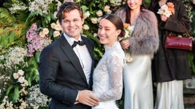 World No.1 Magnus Carlsen talks about marriage and its impact on his game Magnus Carlsen with his wife