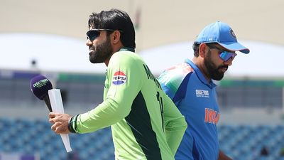 Big News: More India vs Pakistan clashes on cards in 2025 after the end of Champions Trophy as Asia Cup's window finalised Pakistan captain Mohammad Rizwan (L) and India skipper Rohit Sharma in frame