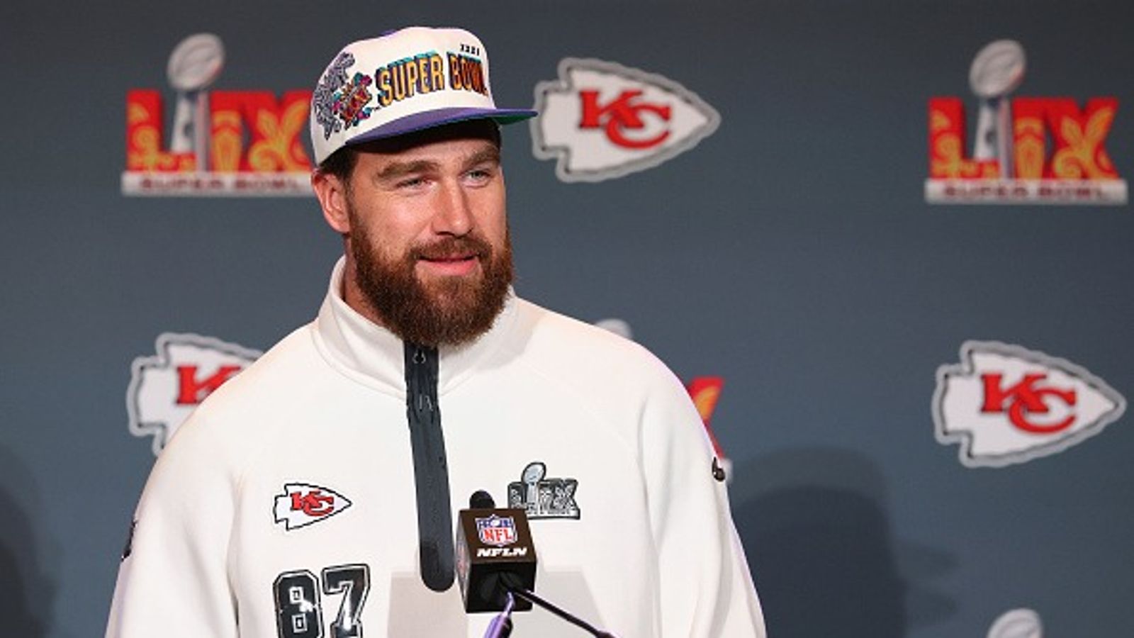 'I'm coming back': Chiefs TE Travis Kelce Finally Ends Suspense On His NFL Future Travis Kelce in the frame.