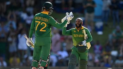 'It's my last ICC tournament...': 36-year-old South Africa star batter featuring in Champions Trophy 2025 hints retirement Rassie van der Dussen along with skipper Temba Bavuma