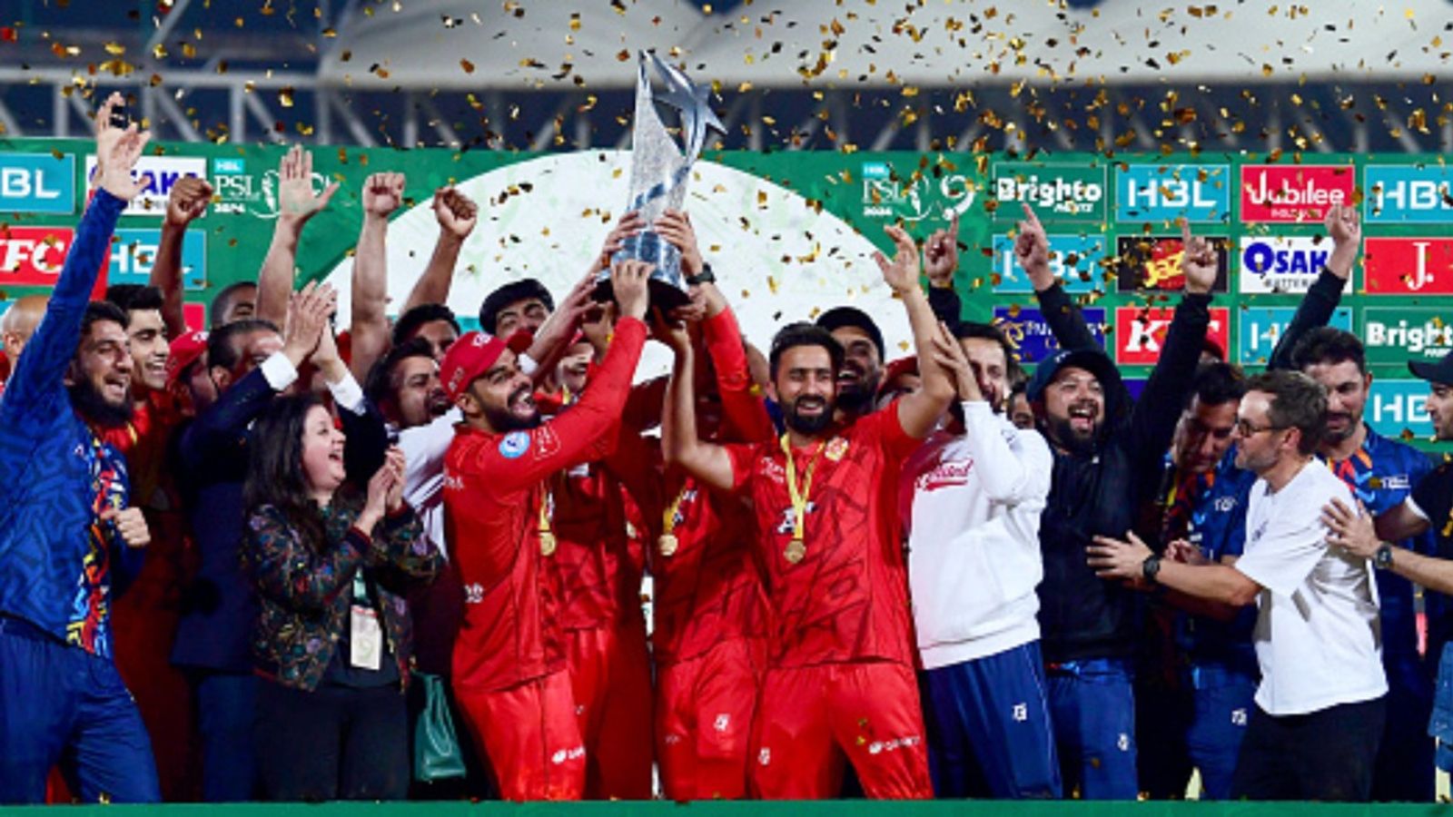 PSL 2025 schedule announced: Here's the fixtures list for Pakistan Super League, T20 league to overlap with IPL 2025 Shan Masood-led side lifting PSL trophy