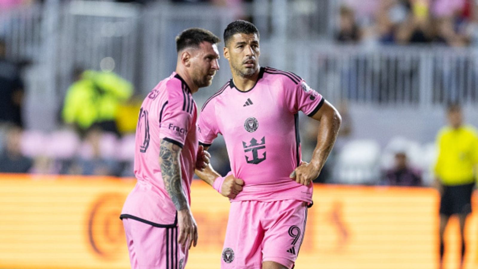 Lionel Messi and Luis Suarez exit bar disheartened as fans fall short of their expectations Lionel Messi and Luis Suarez in the frame (via Getty)