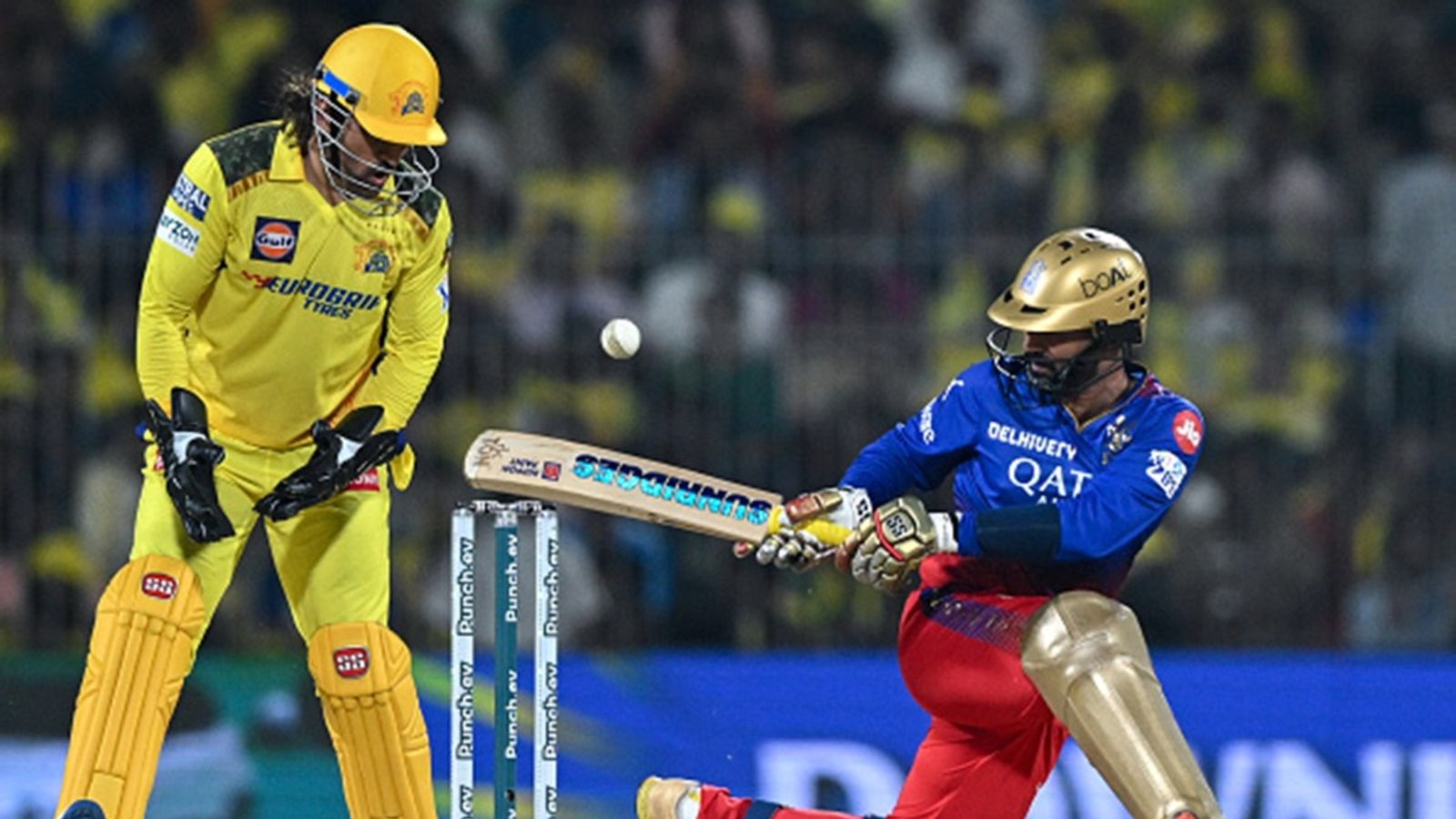 'Don't take any tension': Dinesh Karthik's message to RCB fans weeks ahead of CSK rematch, gives injury update on 2 oveseas players Royal Challengers Bangalore's Dinesh Karthik (R) plays a shot during the Indian Premier League (IPL) match against Chennai Super Kings at the MA Chidambaram Stadium in Chennai on March 22, 2024.